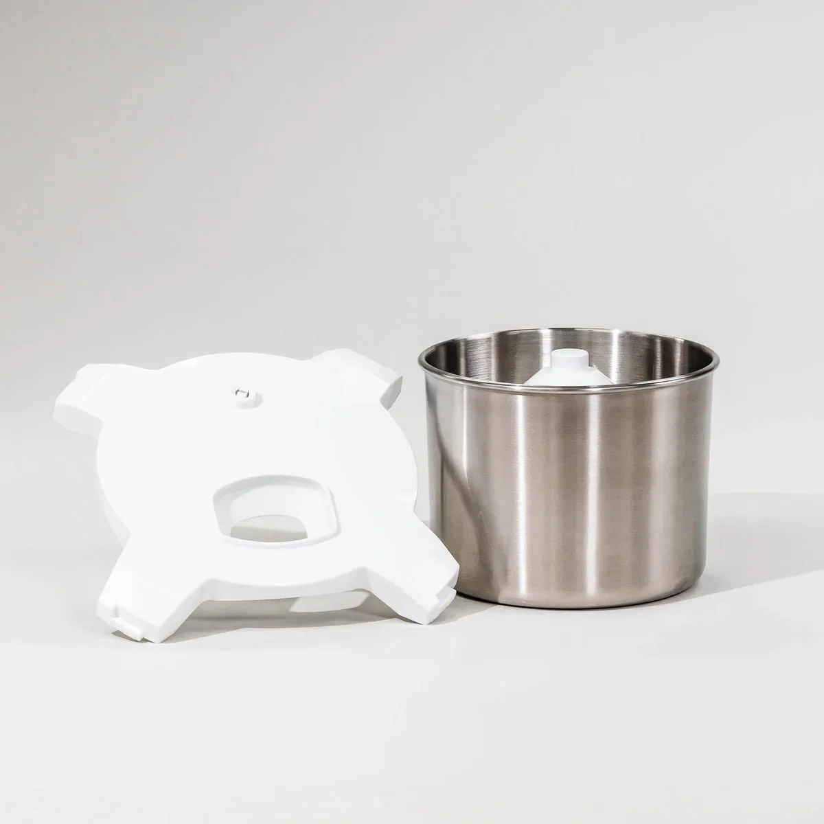 Nifty Mixer + Ice Cream Maker Attachment (1.5 Quart)